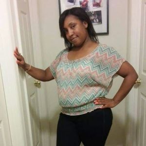 Meet your Posher, Latoya